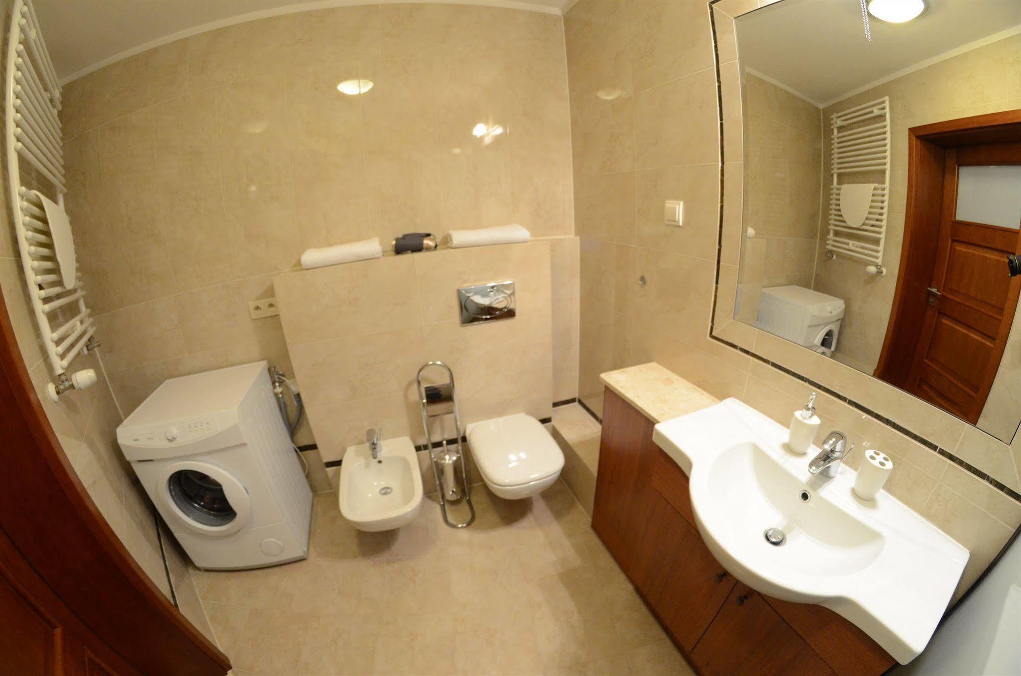 Angel City Center Krakow Aparthotel ภายนอก รูปภาพ